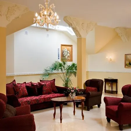 Inn Dom Bankietowy Arkadia 3*