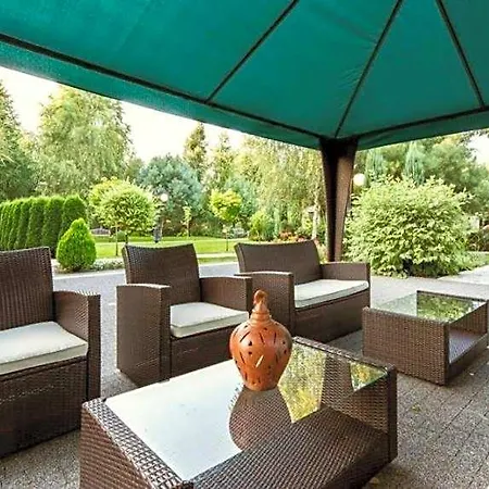 Inn Dom Bankietowy Arkadia 3*