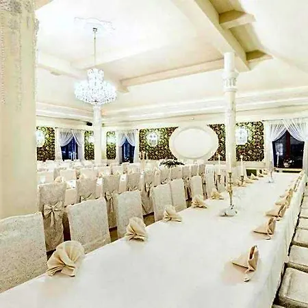 Dom Bankietowy Arkadia Inn 3*