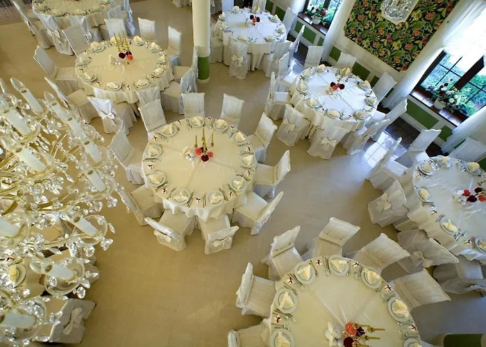 Zajazd Dom Bankietowy Arkadia 3*